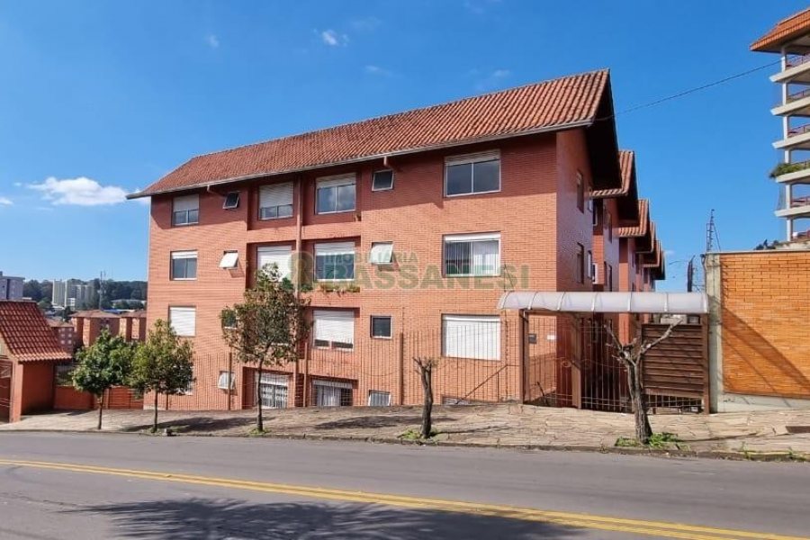 Apartamento com 89m², 2 dormitórios, 2 vagas, no bairro Madureira em Caxias do Sul para Alugar