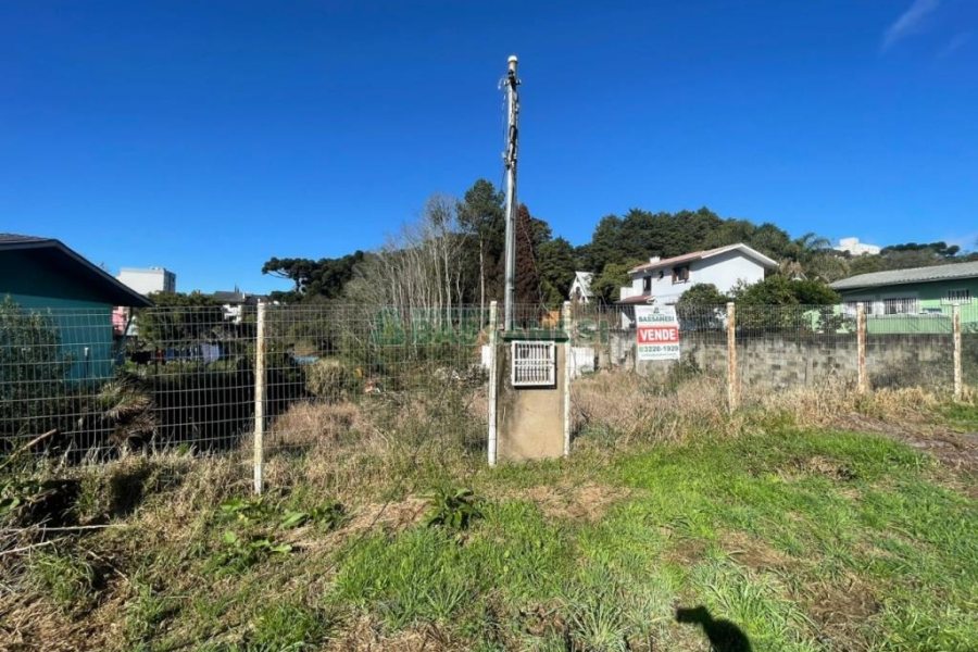 Terreno com 720m², no bairro Bela Vista em Caxias do Sul para Comprar