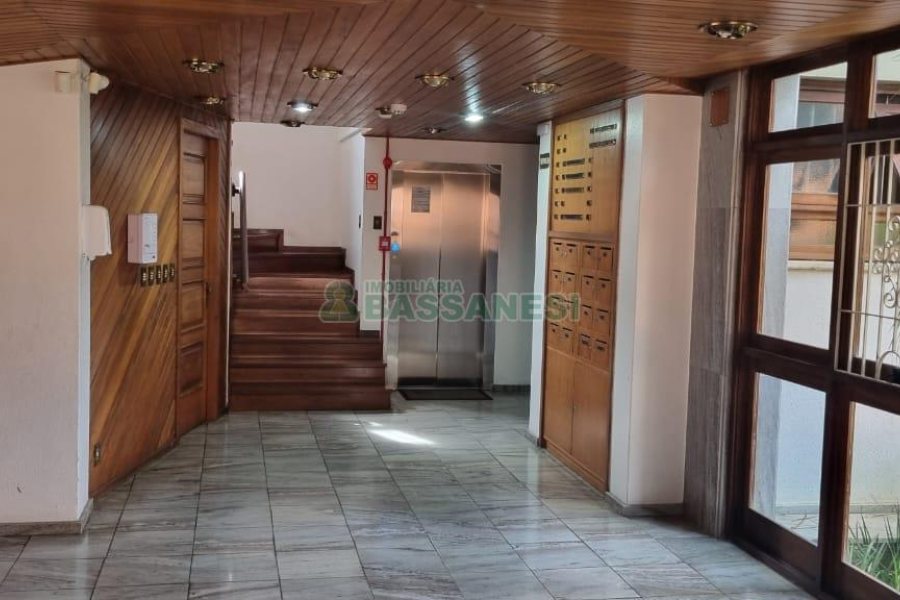 Apartamento com 171m², 3 dormitórios, 2 vagas, no bairro Centro em Caxias do Sul para Comprar