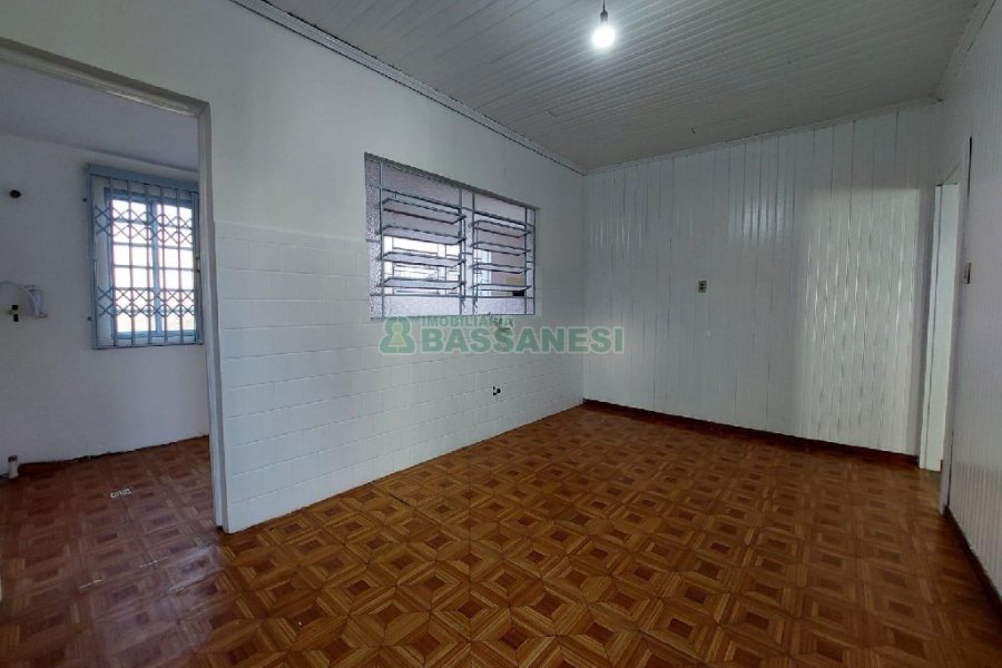 Casa com 140m², 3 dormitórios, 3 vagas, no bairro Santa Catarina em Caxias do Sul para Comprar