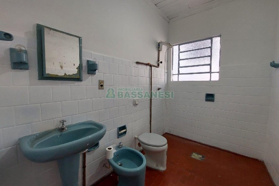 Casa com 140m², 3 dormitórios, 3 vagas, no bairro Santa Catarina em Caxias do Sul para Comprar