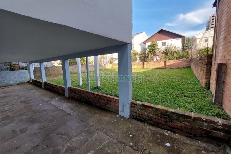 Casa com 140m², 3 dormitórios, 3 vagas, no bairro Santa Catarina em Caxias do Sul para Comprar