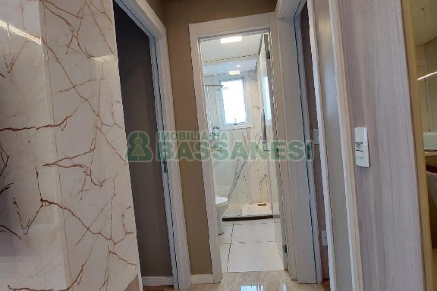 Apartamento com 51m², 2 dormitórios, 1 vaga, no bairro Nossa Senhora do Rosário em Caxias do Sul para Comprar