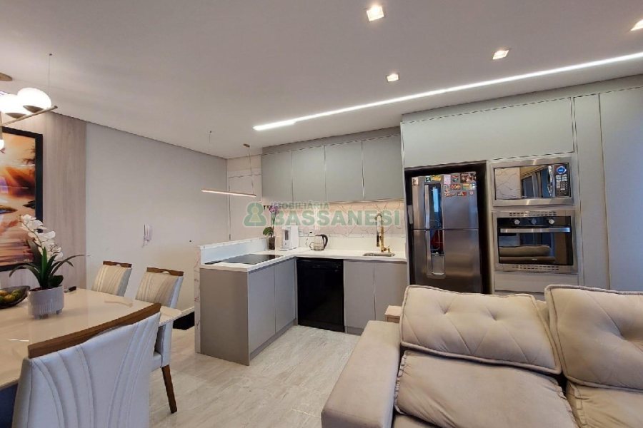 Apartamento com 51m², 2 dormitórios, 1 vaga, no bairro Nossa Senhora do Rosário em Caxias do Sul para Comprar