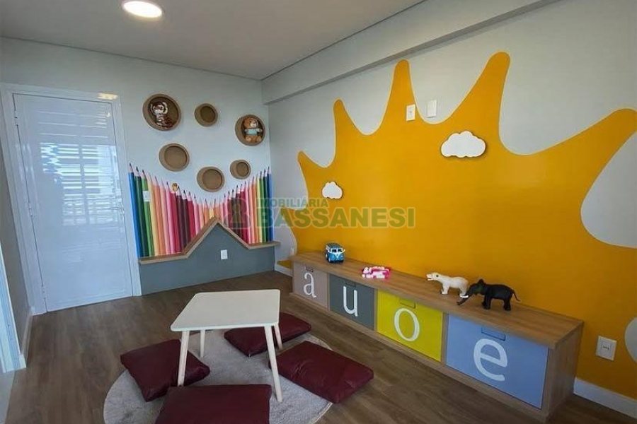 Apartamento com 51m², 2 dormitórios, 1 vaga, no bairro Nossa Senhora do Rosário em Caxias do Sul para Comprar