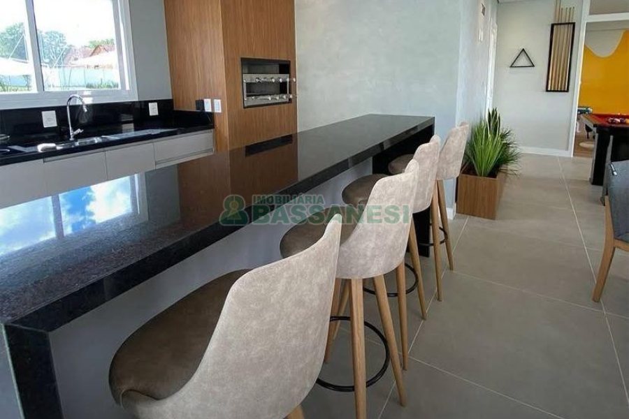 Apartamento com 51m², 2 dormitórios, 1 vaga, no bairro Nossa Senhora do Rosário em Caxias do Sul para Comprar