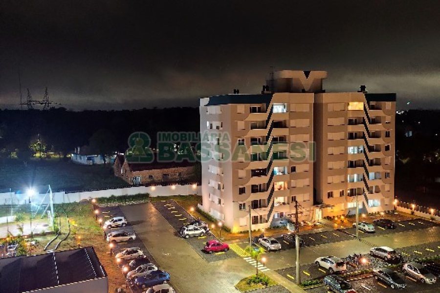 Apartamento com 51m², 2 dormitórios, 1 vaga, no bairro Nossa Senhora do Rosário em Caxias do Sul para Comprar