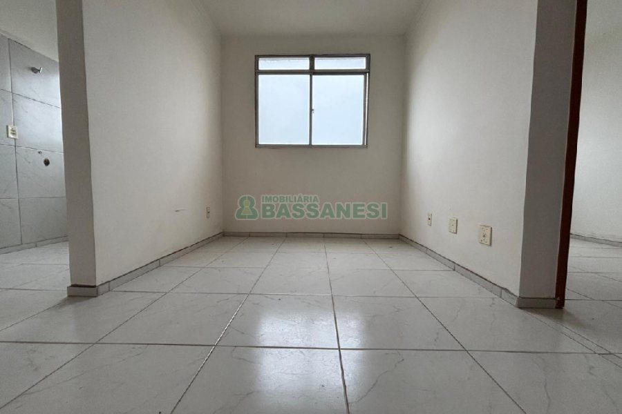 Apartamento com 42m², 2 dormitórios, 1 vaga, no bairro Bela Vista em Caxias do Sul para Alugar