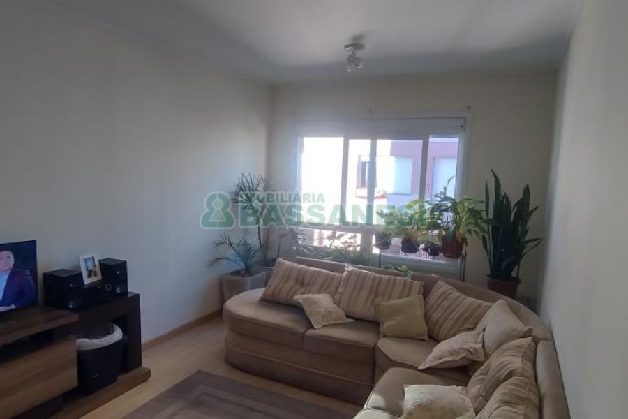 Apartamento com 78m², 2 dormitórios, 1 vaga, no bairro Centro em Caxias do Sul para Comprar