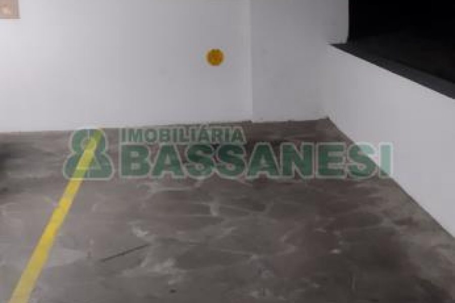 Apartamento com 78m², 2 dormitórios, 1 vaga, no bairro Centro em Caxias do Sul para Comprar