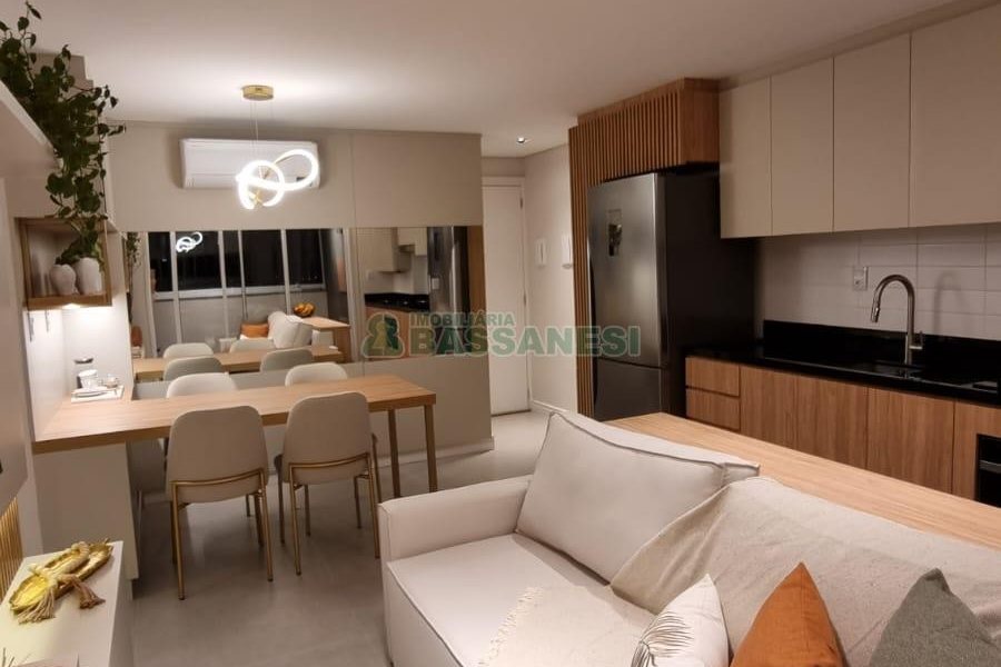 Apartamento com 58m², 2 dormitórios, 1 vaga, no bairro Sanvitto em Caxias do Sul para Comprar