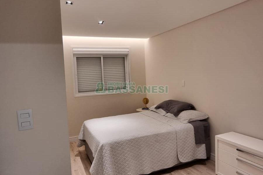 Apartamento com 58m², 2 dormitórios, 1 vaga, no bairro Sanvitto em Caxias do Sul para Comprar
