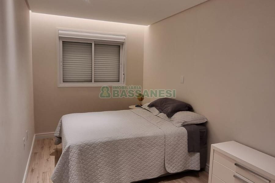 Apartamento com 58m², 2 dormitórios, 1 vaga, no bairro Sanvitto em Caxias do Sul para Comprar