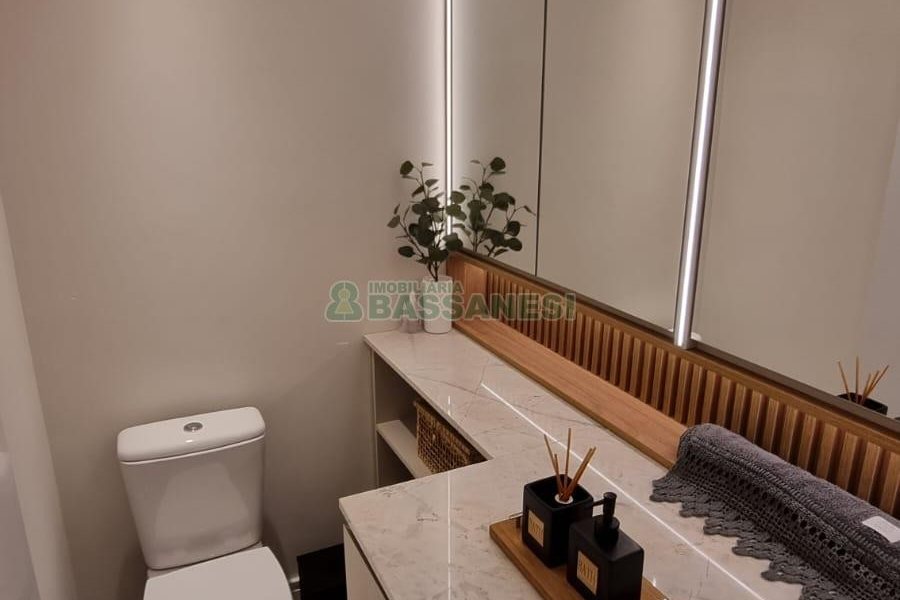 Apartamento com 58m², 2 dormitórios, 1 vaga, no bairro Sanvitto em Caxias do Sul para Comprar