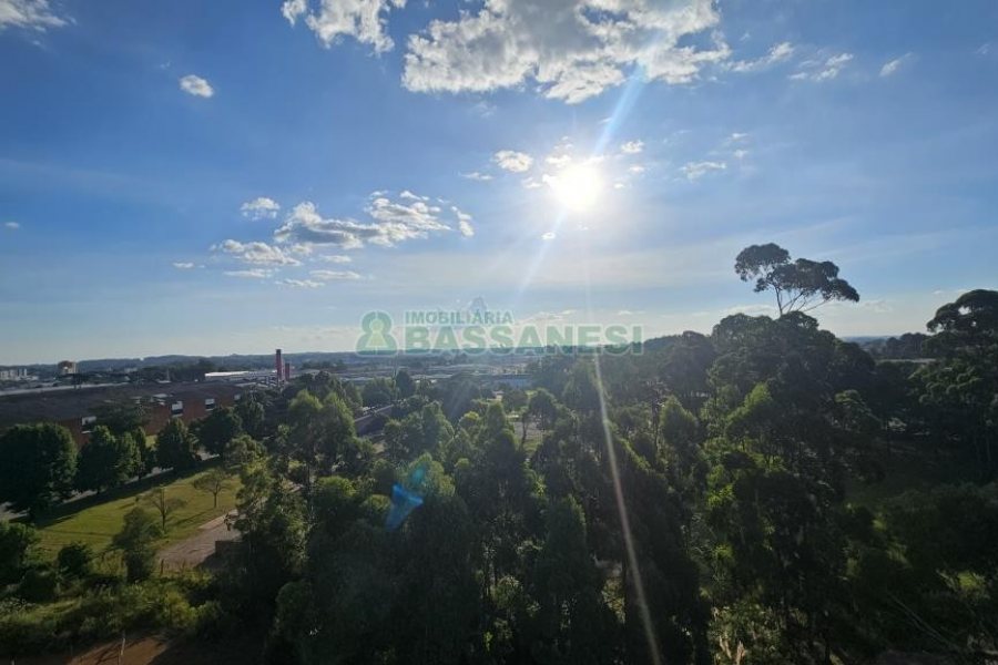 Apartamento com 58m², 2 dormitórios, 1 vaga, no bairro Sanvitto em Caxias do Sul para Comprar