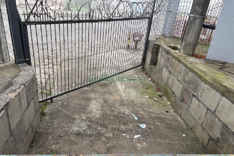 Pavilhão com 900m², no bairro Bela Vista em Caxias do Sul para Alugar