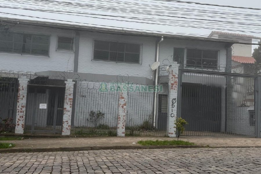 Pavilhão com 900m², no bairro Bela Vista em Caxias do Sul para Alugar