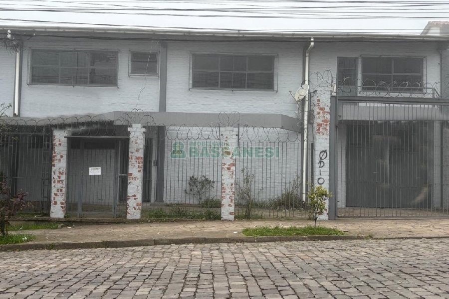Pavilhão com 900m², no bairro Bela Vista em Caxias do Sul para Alugar