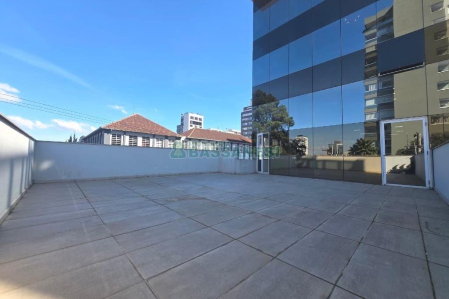 Sala com 65m², 2 vagas, no bairro Centro em Caxias do Sul para Alugar