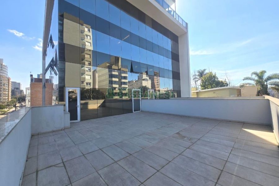 Sala com 65m², 2 vagas, no bairro Centro em Caxias do Sul para Alugar