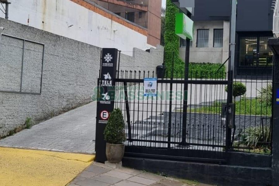 Terreno com 308m², no bairro Centro em Caxias do Sul para Comprar