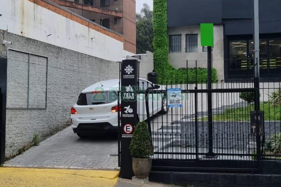 Terreno com 308m², no bairro Centro em Caxias do Sul para Comprar
