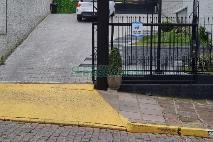 Terreno com 308m², no bairro Centro em Caxias do Sul para Comprar