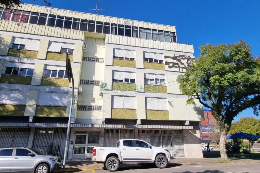 Loja com 168m², no bairro Sagrada Família em Caxias do Sul para Comprar
