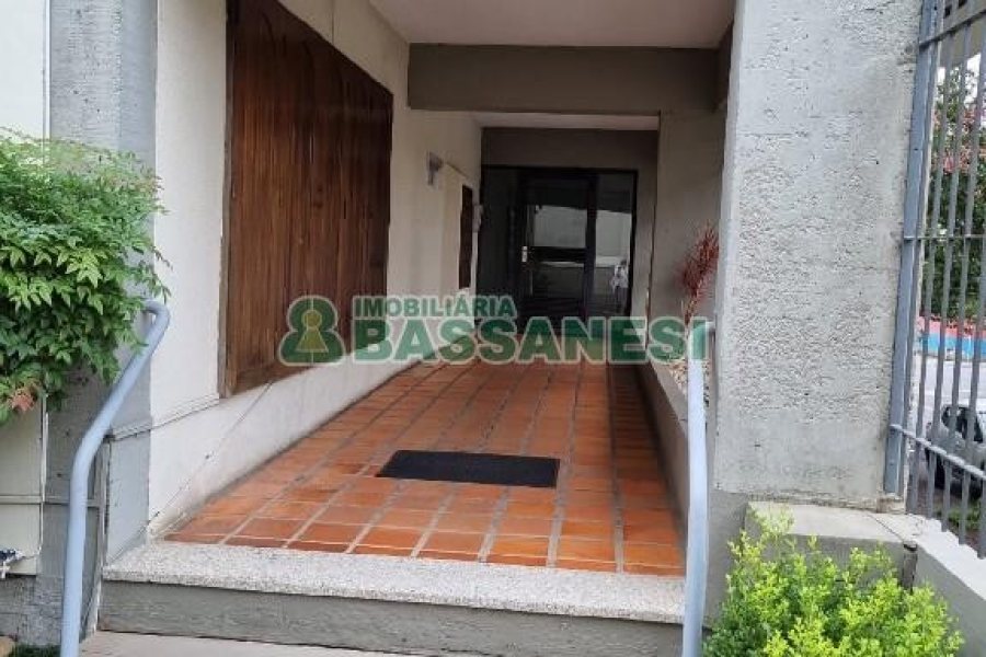 Apartamento com 101m², 2 dormitórios, 1 vaga, no bairro Centro em Caxias do Sul para Comprar