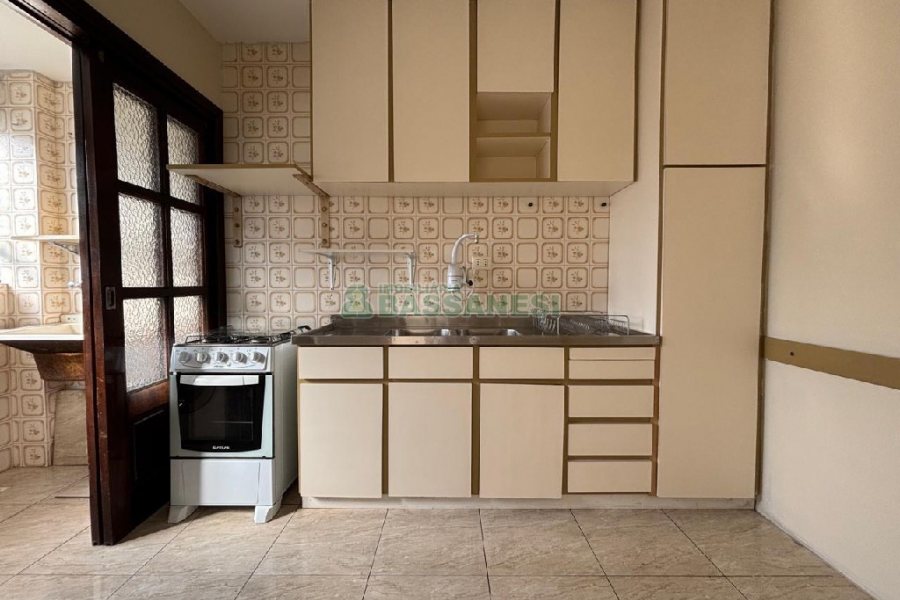 Apartamento com 86m², 2 dormitórios, 1 vaga, no bairro Cinqüentenário em Caxias do Sul para Alugar