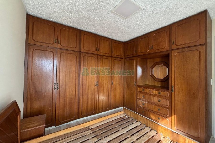 Apartamento com 86m², 2 dormitórios, 1 vaga, no bairro Cinqüentenário em Caxias do Sul para Alugar