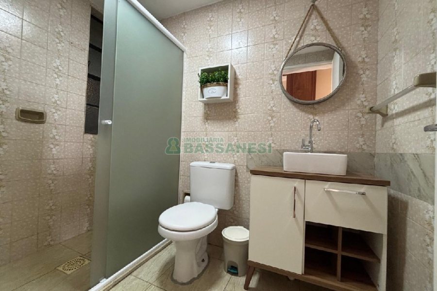 Apartamento com 86m², 2 dormitórios, 1 vaga, no bairro Cinqüentenário em Caxias do Sul para Alugar