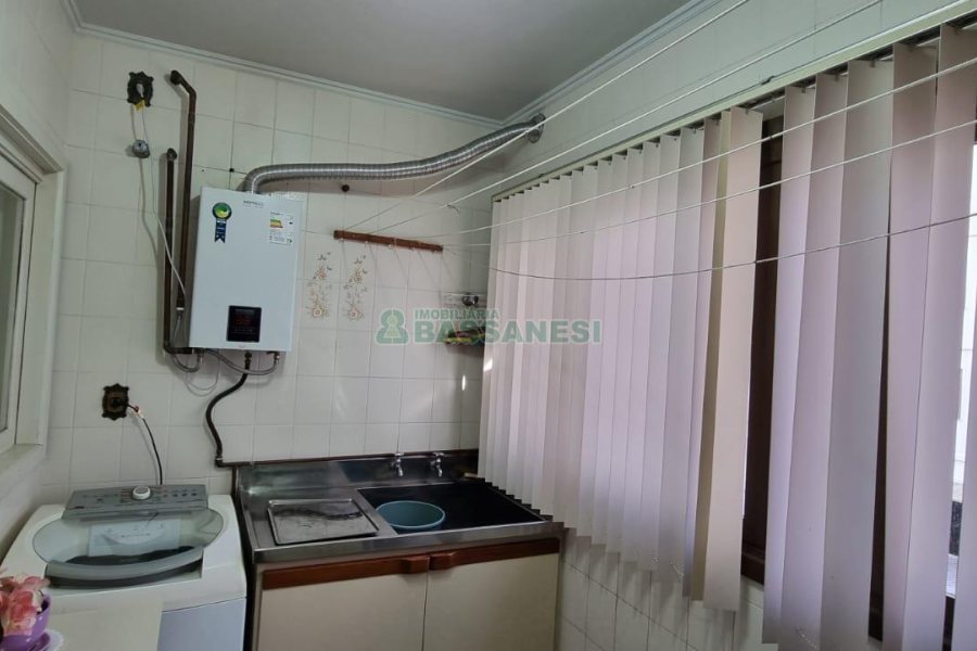 Apartamento com 110m², 3 dormitórios, 1 vaga, no bairro Lourdes em Caxias do Sul para Comprar