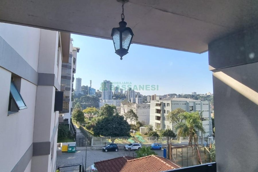 Apartamento com 110m², 3 dormitórios, 1 vaga, no bairro Lourdes em Caxias do Sul para Comprar