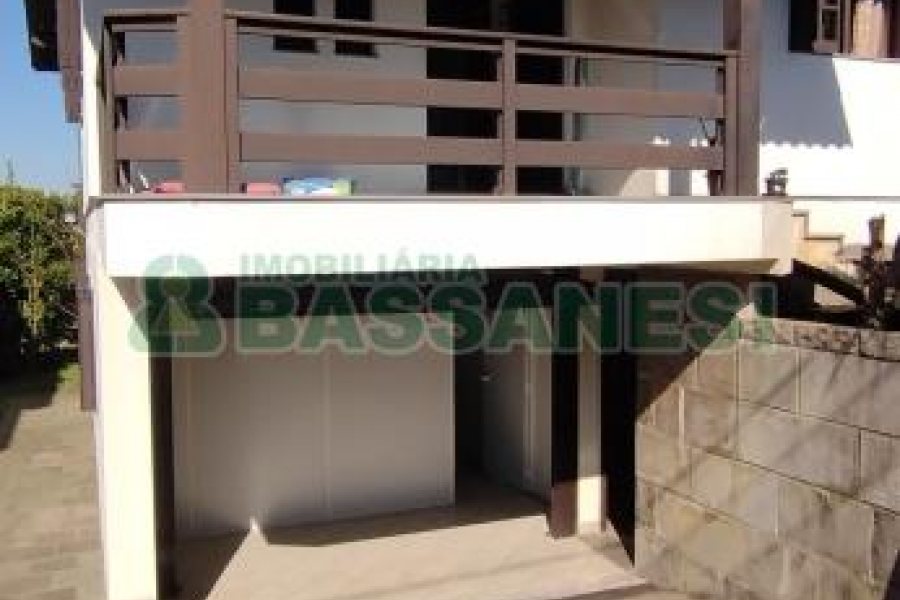 Casa com 169m², 2 dormitórios, no bairro Santa Catarina em Caxias do Sul para Comprar