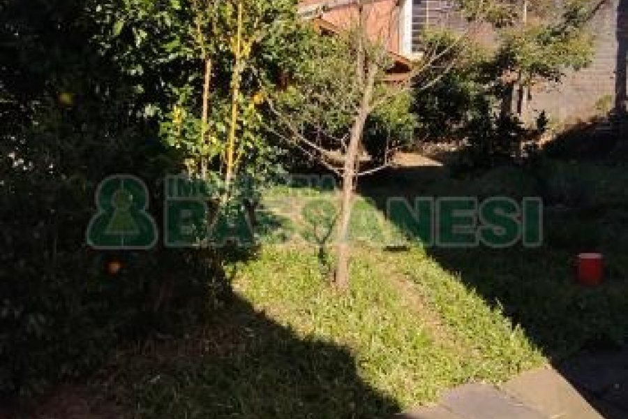 Casa com 169m², 2 dormitórios, no bairro Santa Catarina em Caxias do Sul para Comprar