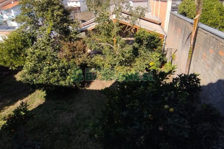 Casa com 169m², 2 dormitórios, no bairro Santa Catarina em Caxias do Sul para Comprar