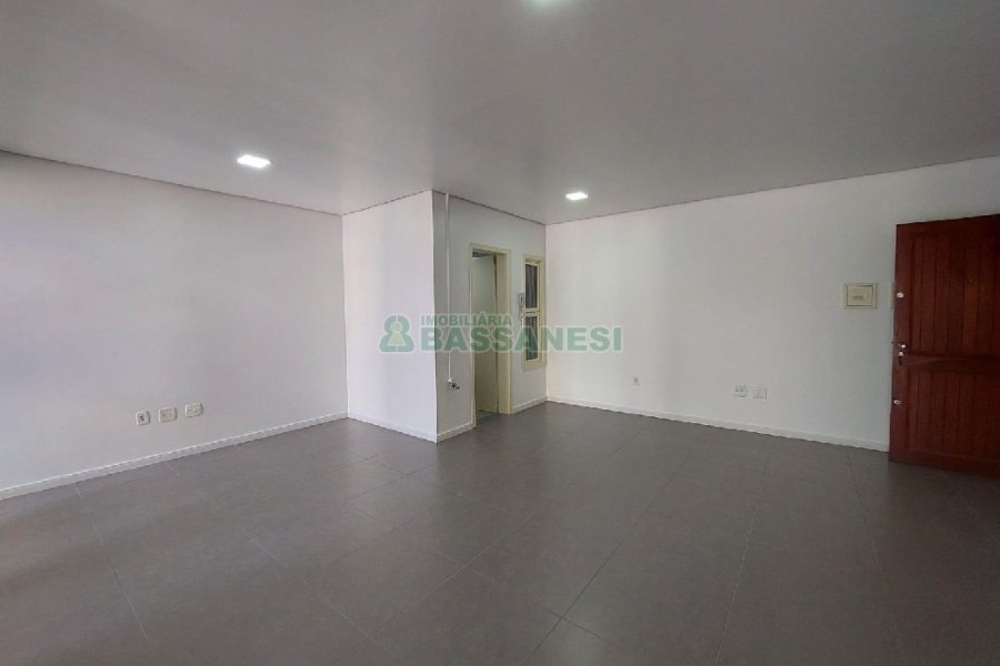 Sala com 55m², no bairro Centro em Caxias do Sul para Alugar