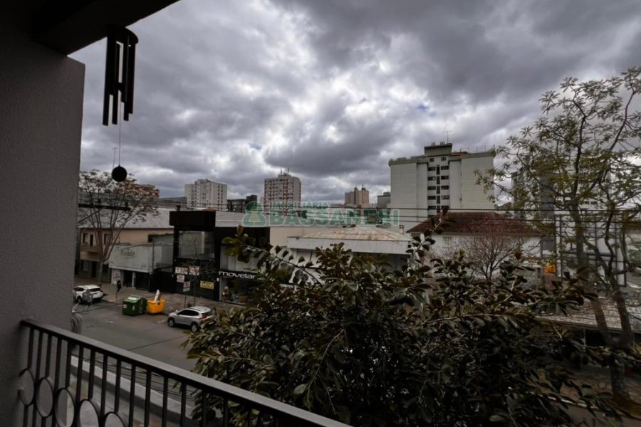 Apartamento com 98m², 2 dormitórios, no bairro São Pelegrino em Caxias do Sul para Alugar