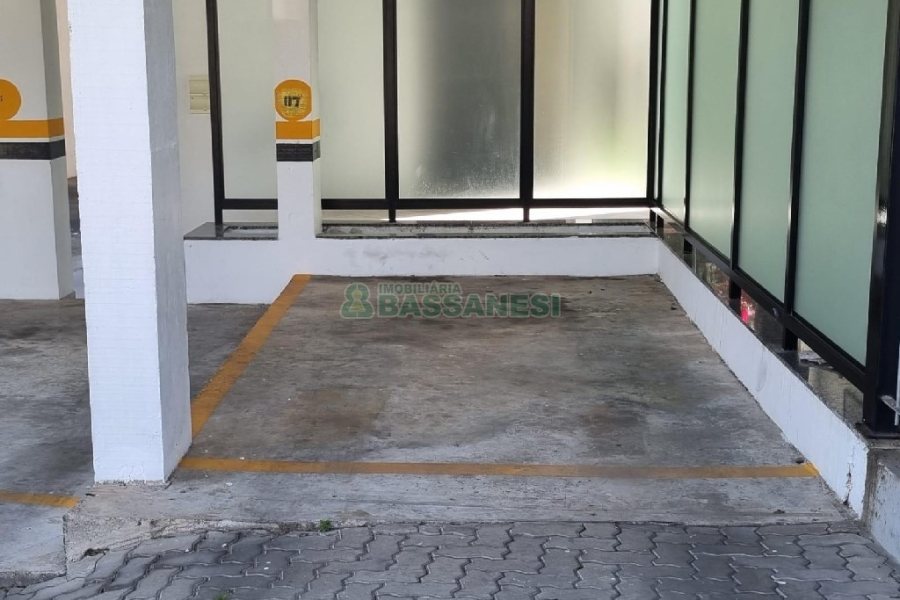 Apto Mobiliado com 50m², 2 dormitórios, 1 vaga, no bairro Cruzeiro em Caxias do Sul para Alugar