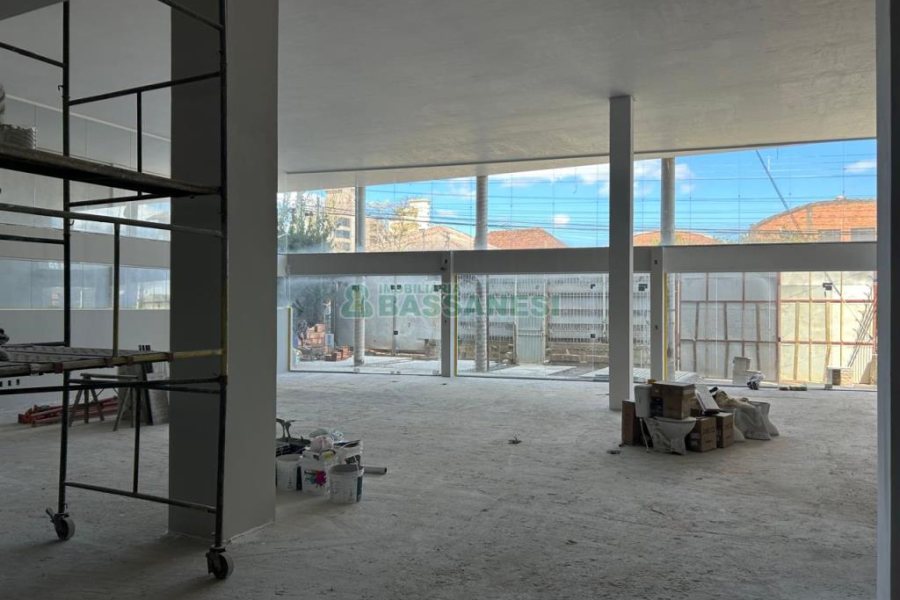 Loja com 180m², 9 vagas, no bairro Santa Catarina em Caxias do Sul para Alugar