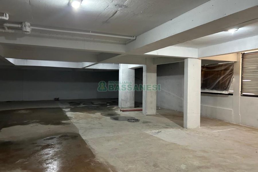 Loja com 180m², 9 vagas, no bairro Santa Catarina em Caxias do Sul para Alugar