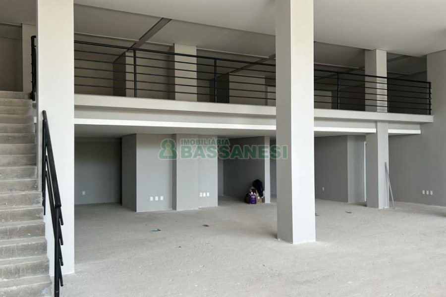 Loja com 180m², 7 vagas, no bairro Santa Catarina em Caxias do Sul para Alugar ou Comprar
