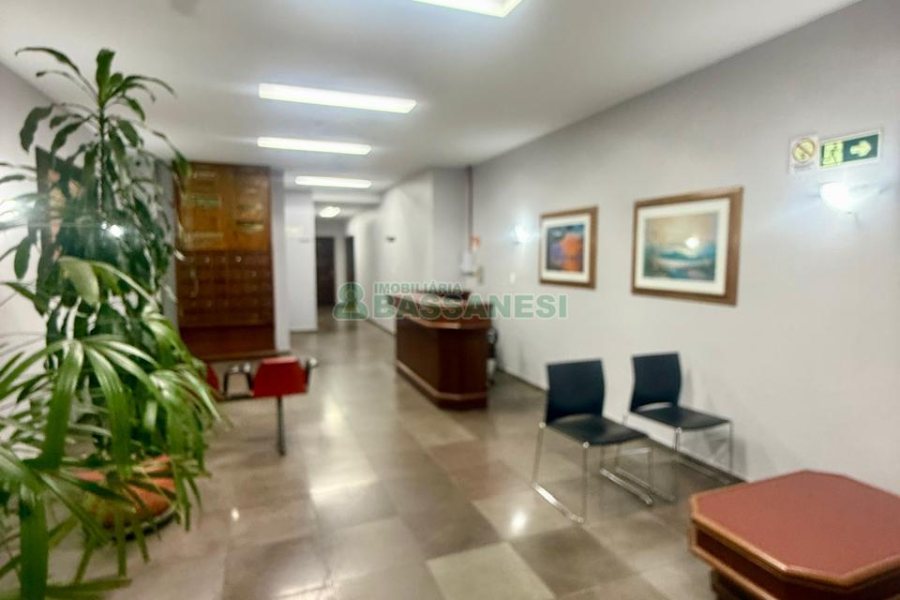 Sala com 46m², no bairro Centro em Caxias do Sul para Alugar