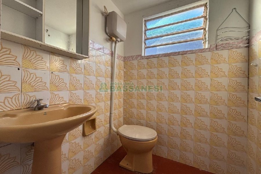 Casa Comercial com 230m², no bairro Sagrada Família em Caxias do Sul para Alugar