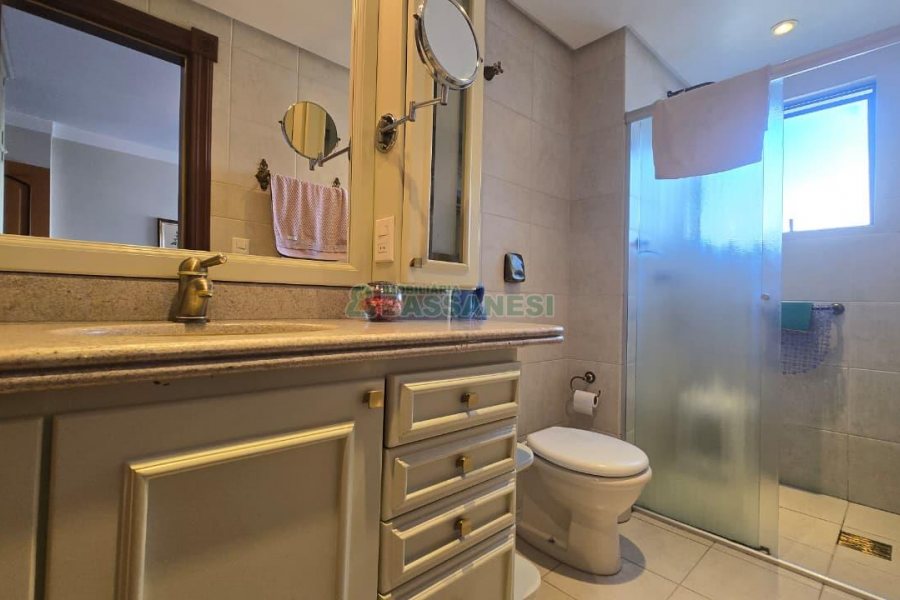 Apartamento com 313m², 3 dormitórios, 4 vagas, no bairro Exposição em Caxias do Sul para Comprar