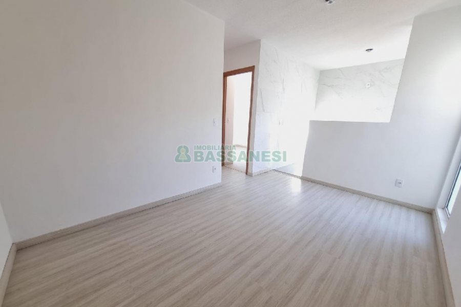 Apartamento com 38m², 2 dormitórios, 1 vaga, no bairro Desvio Rizzo em Caxias do Sul para Alugar
