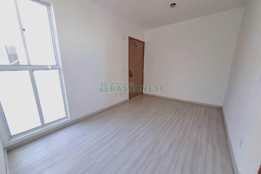 Apartamento com 38m², 2 dormitórios, 1 vaga, no bairro Desvio Rizzo em Caxias do Sul para Alugar