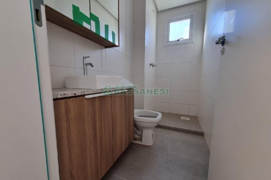 Apto Mobiliado com 55m², 2 dormitórios, 1 vaga, no bairro Panazzolo em Caxias do Sul para Alugar