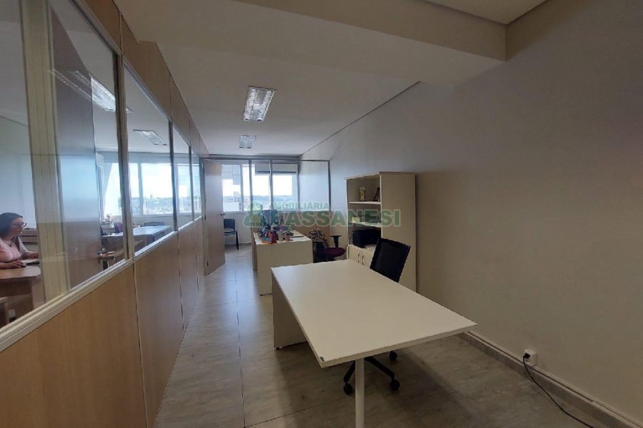 Sala com 64m², 1 vaga, no bairro São Pelegrino em Caxias do Sul para Alugar